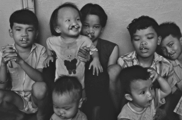 kids-black-and-white